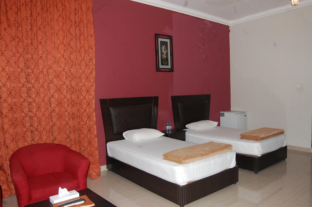Al Amwaj Hotel Sharjah Buitenkant foto