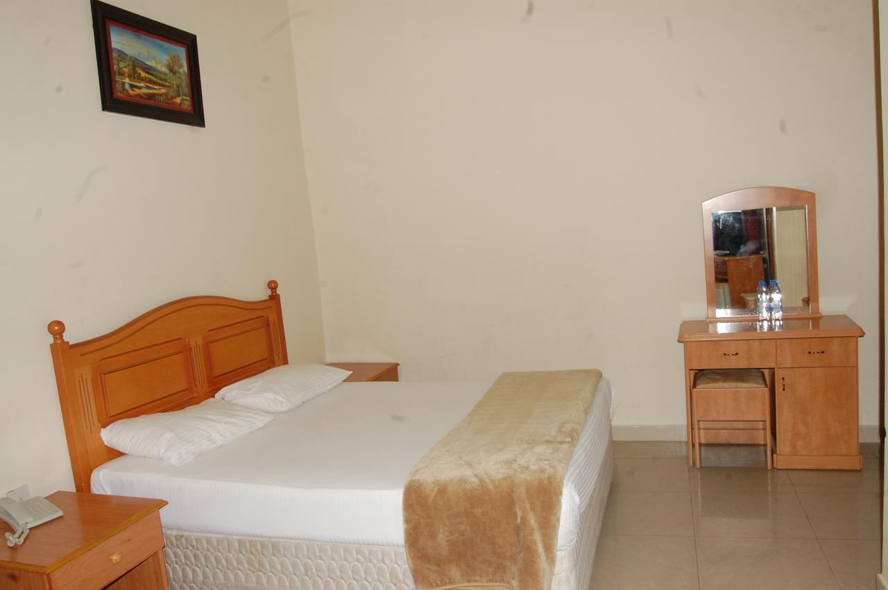 Al Amwaj Hotel Sharjah Buitenkant foto
